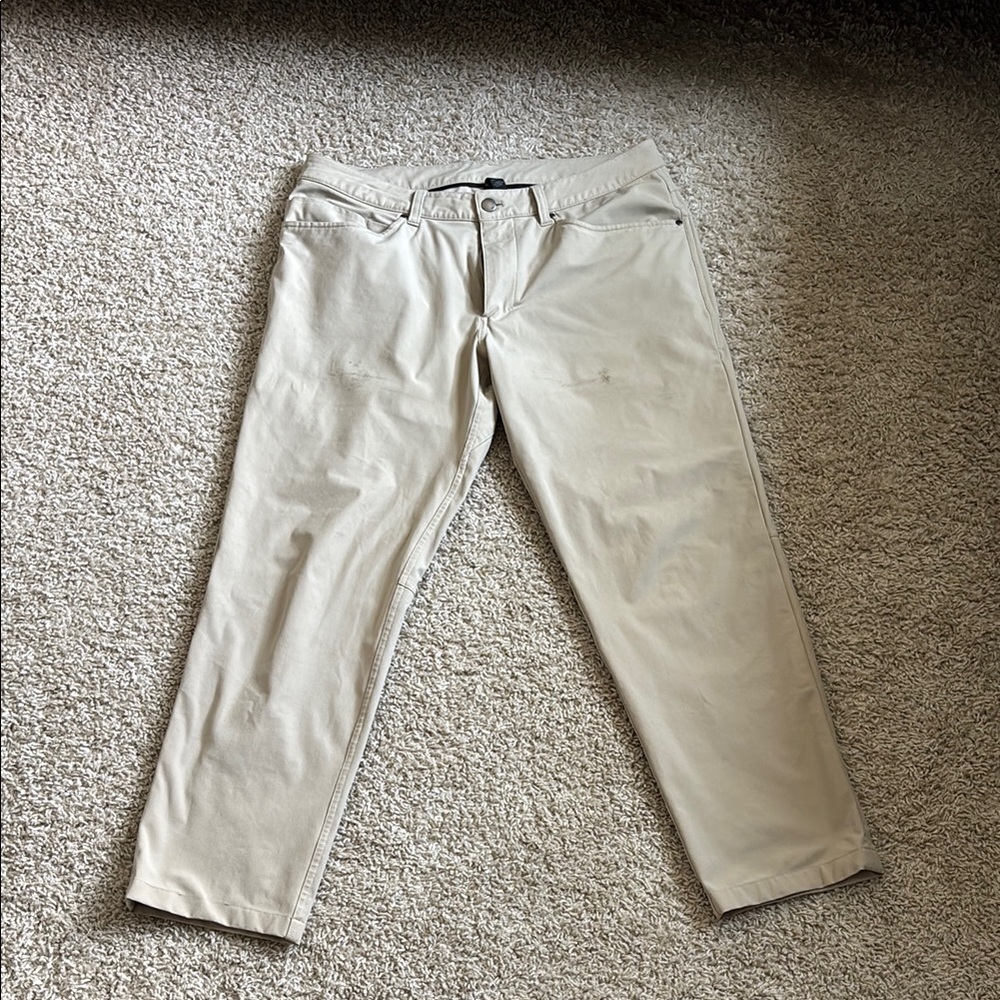 ABC Classic-Fit Lulu Lemon Like New Men's Beige Pants - 33x32